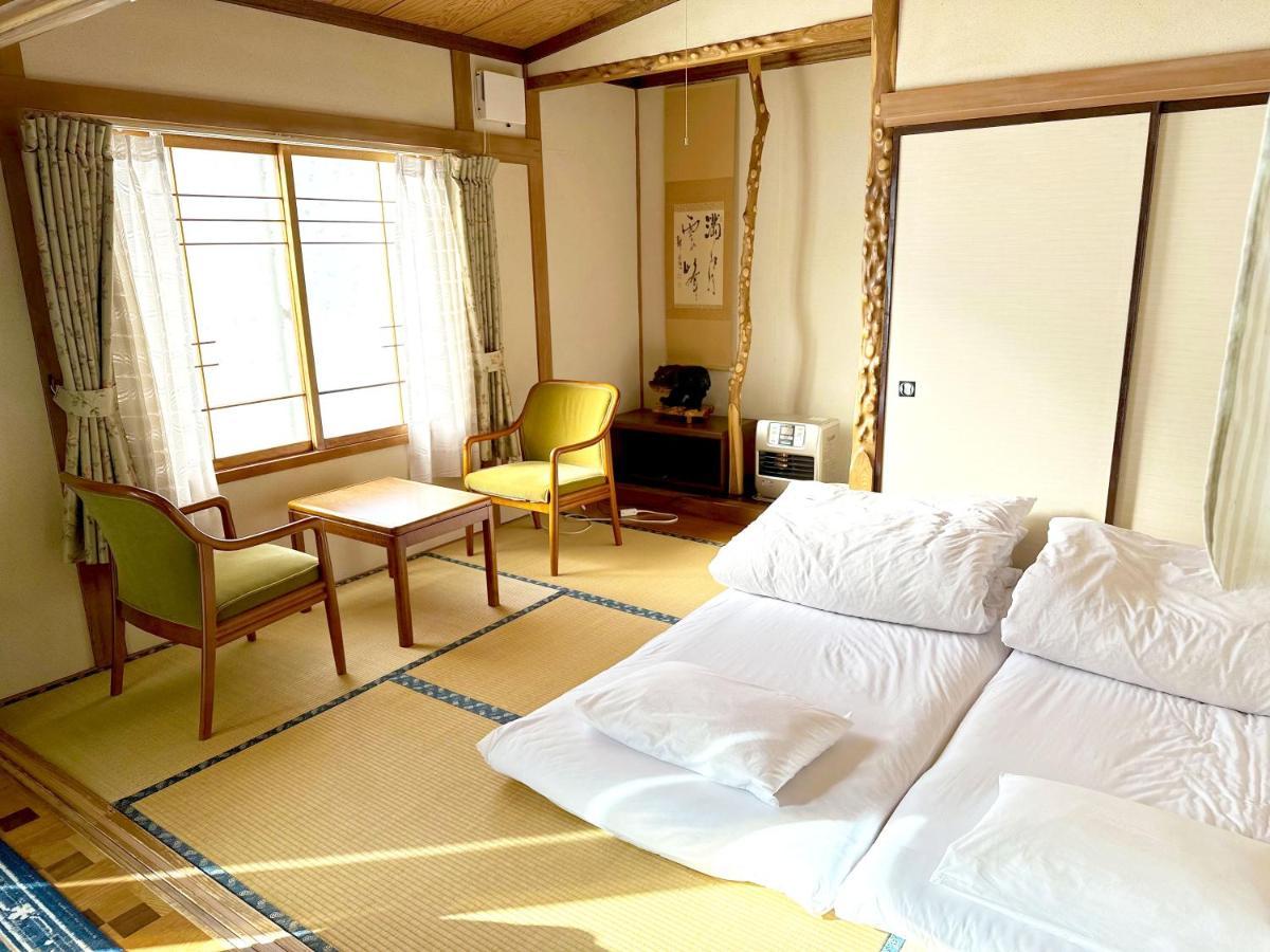 Вилла 鹿家 Furano Dear House Экстерьер фото